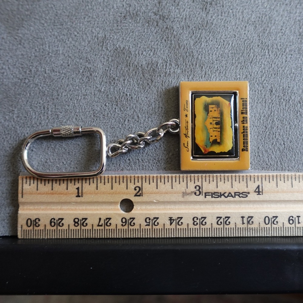San Antonio Texas Keychain Alamo Enamel Spinner Route 66 Destination Travel - Picture 3 of 4